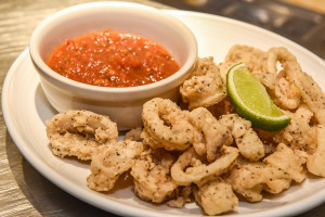 Antipasto Calamari.